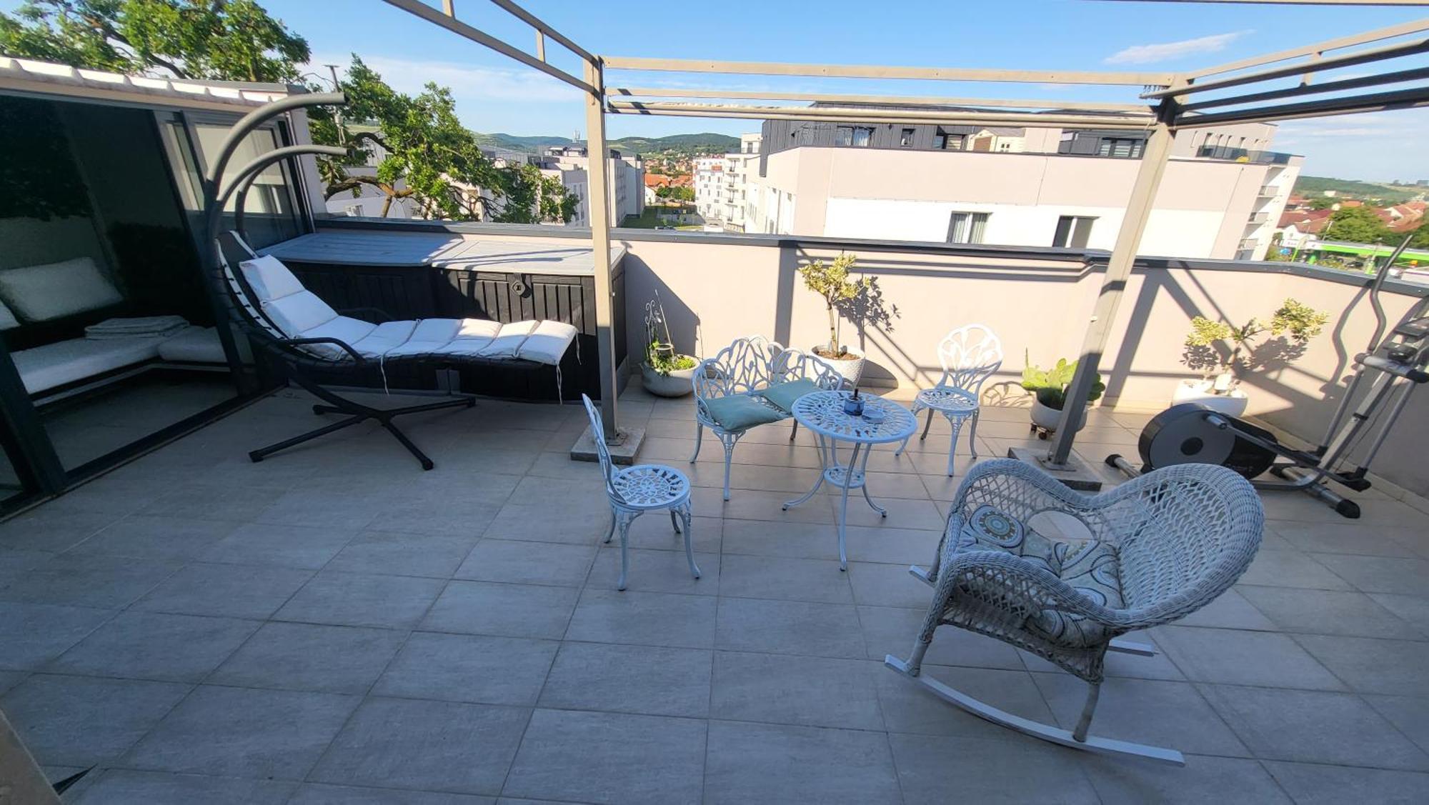 Sibiu Bach Penthouse Lägenhet Exteriör bild