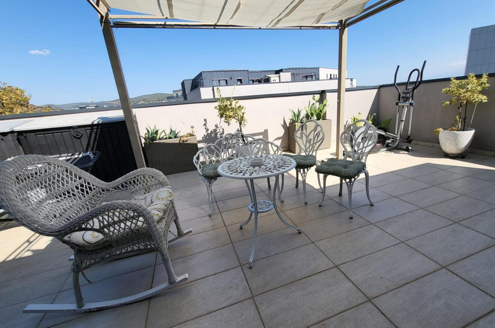 Sibiu Bach Penthouse Lägenhet Exteriör bild